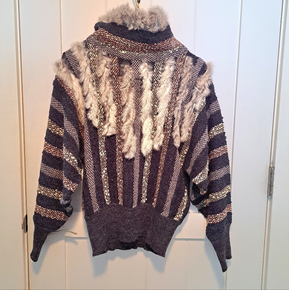 Vintage Women's Mariea Kim Sweater Faux Fur Trim Sz Medium